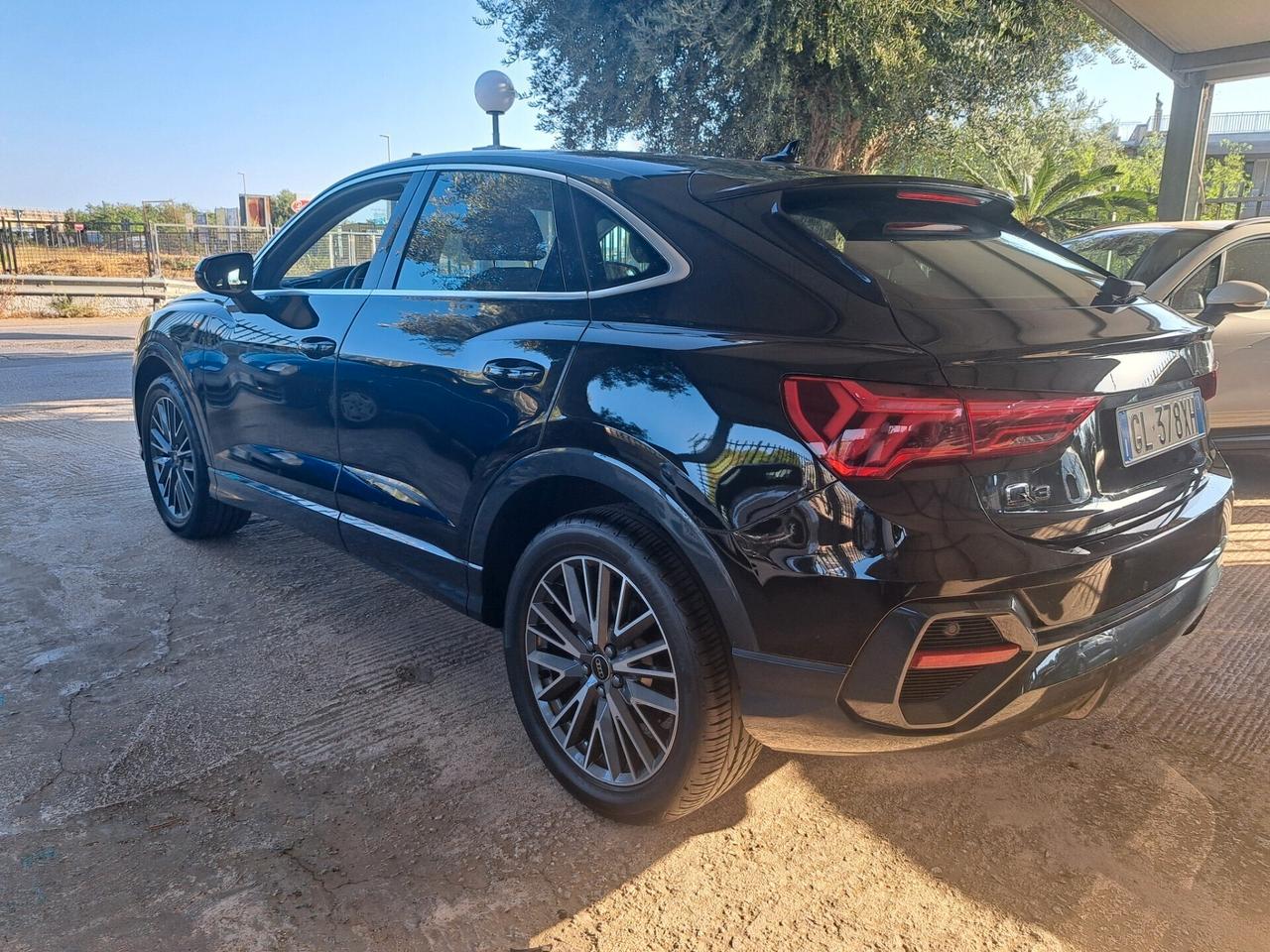 Audi Q3 SPB 35 TDI quattro S tronic Business Plus