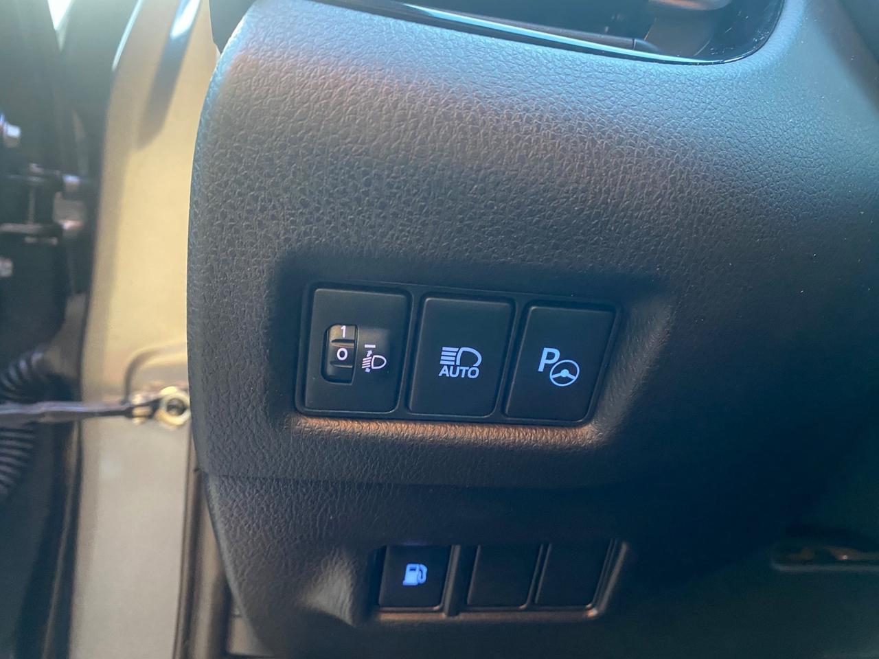 Toyota C-HR 1.8 Hybrid E-CVT Lounge 2WD NEOPATENTATI!!!