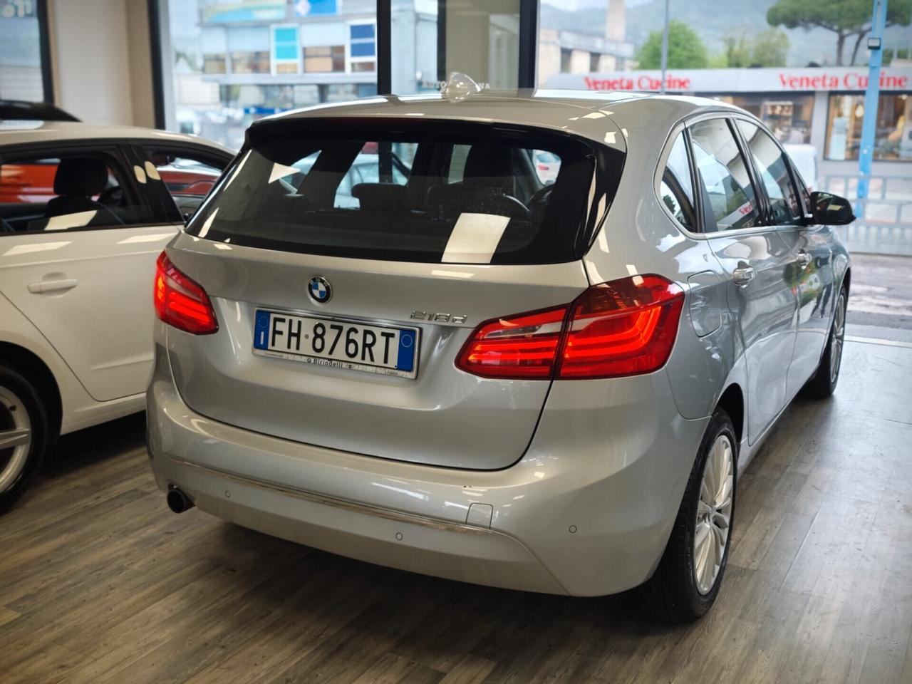 Bmw 2er Active Tourer 218d xDrive Active Tourer Luxury