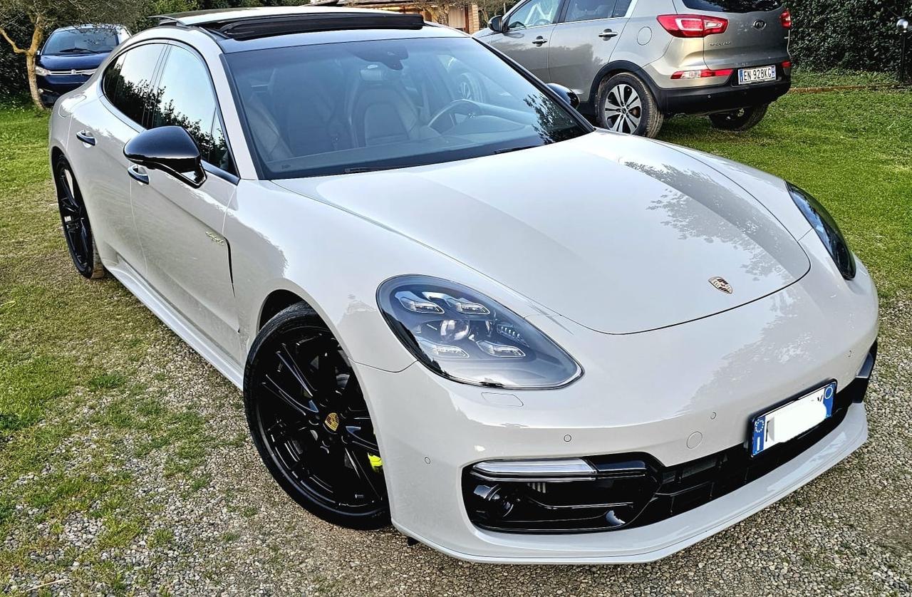 Porsche Panamera 4.0 Turbo S E-Hybrid Executive