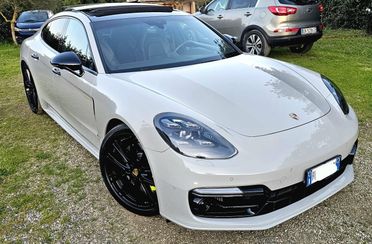 Porsche Panamera 4.0 Turbo S E-Hybrid Executive