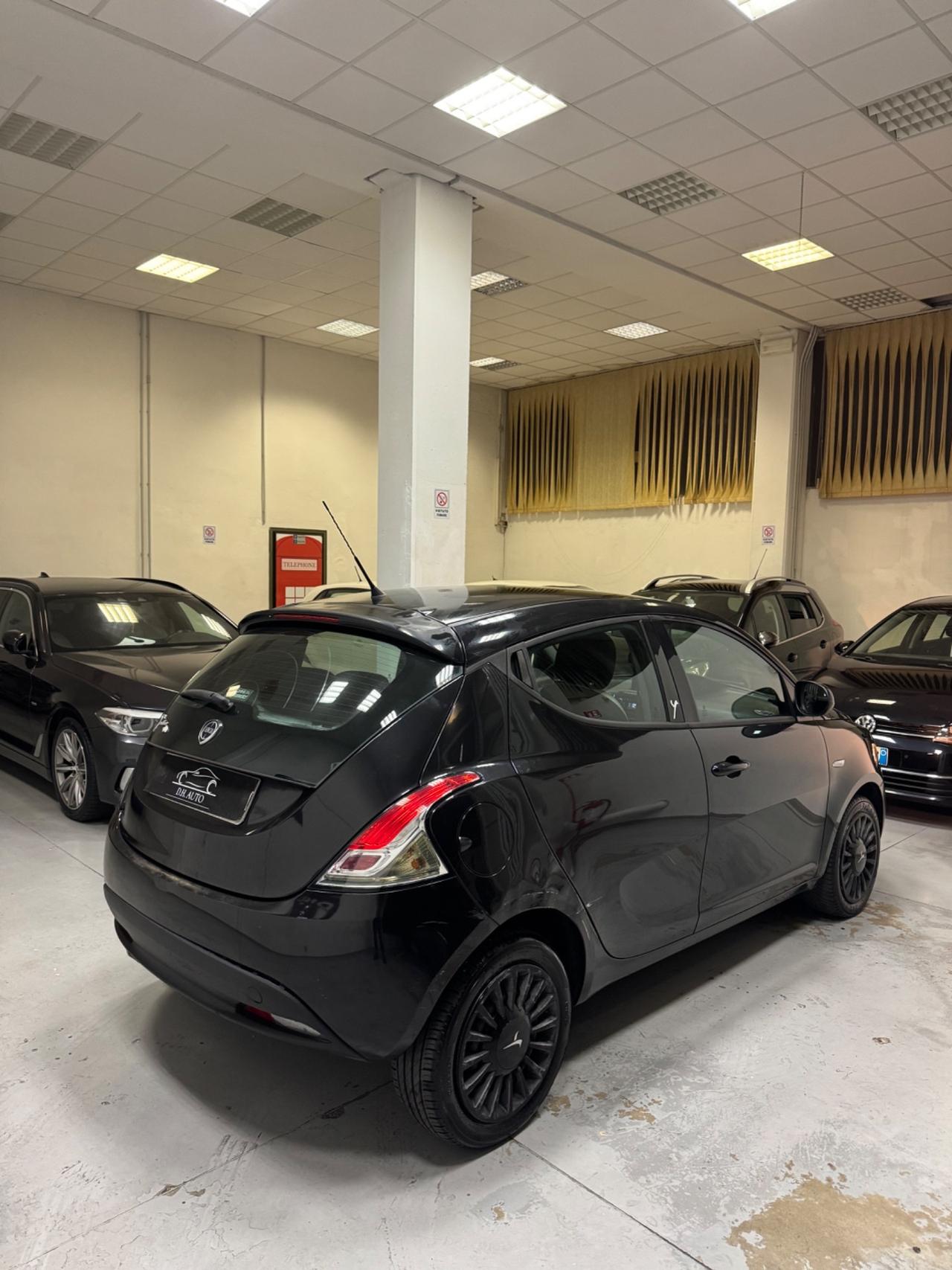 Lancia Ypsilon 1.2 69 CV 5 porte GPL Ecochic Gold