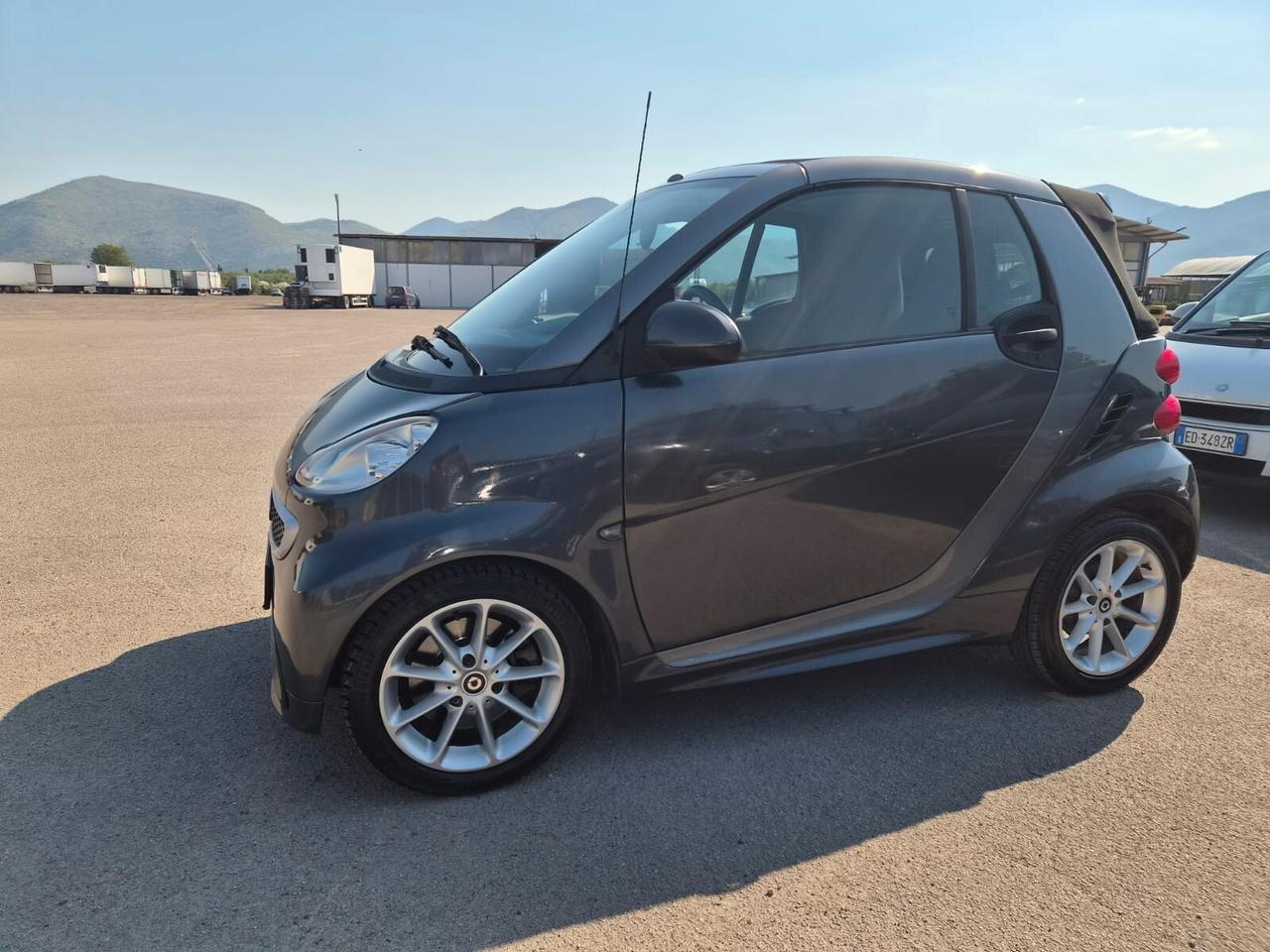 Smart ForTwo 1000 52 kW MHD cabrio passion