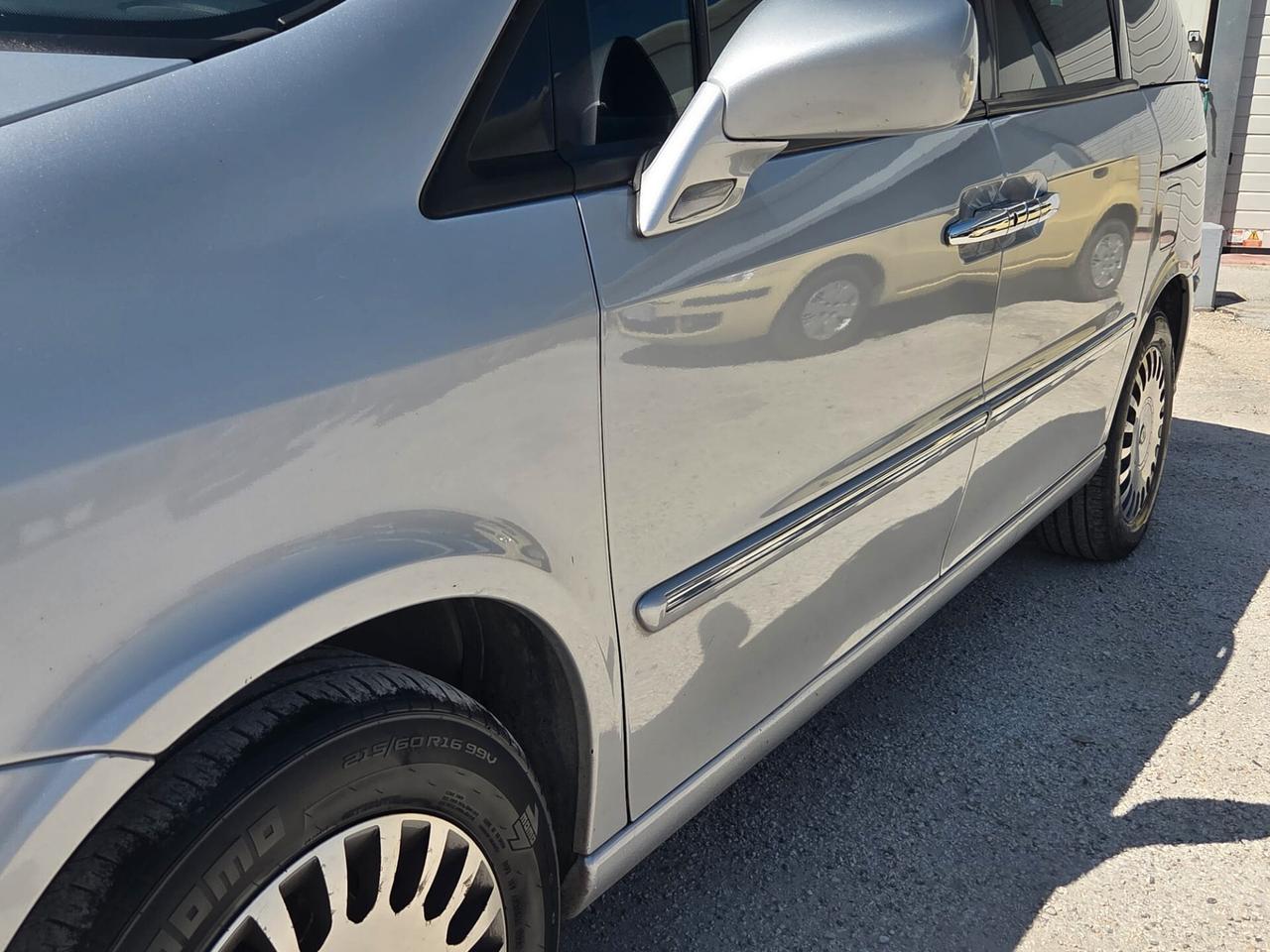 Lancia Phedra 2.0 MULTIJET EMBLEMA 8 POSTI