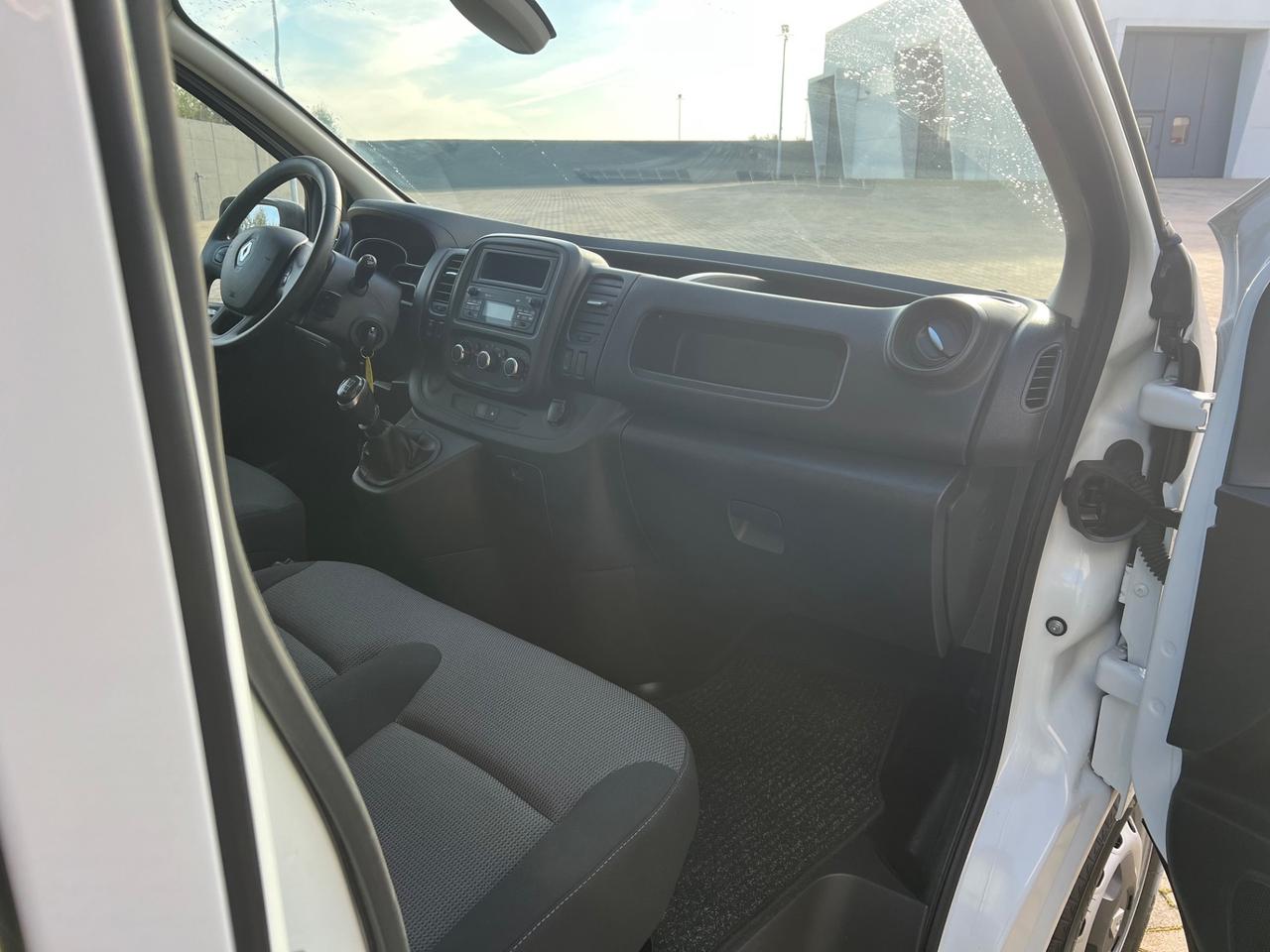 Renault Trafic 2.0 dci 145cv L1H1 85.000km - 2021