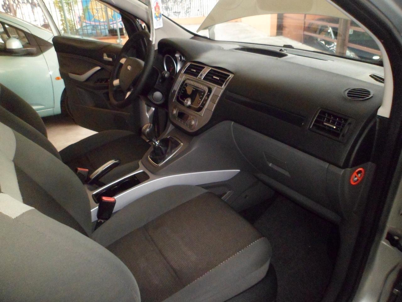 Ford Kuga 2.0 TDCi 136 CV 2WD Titanium 10