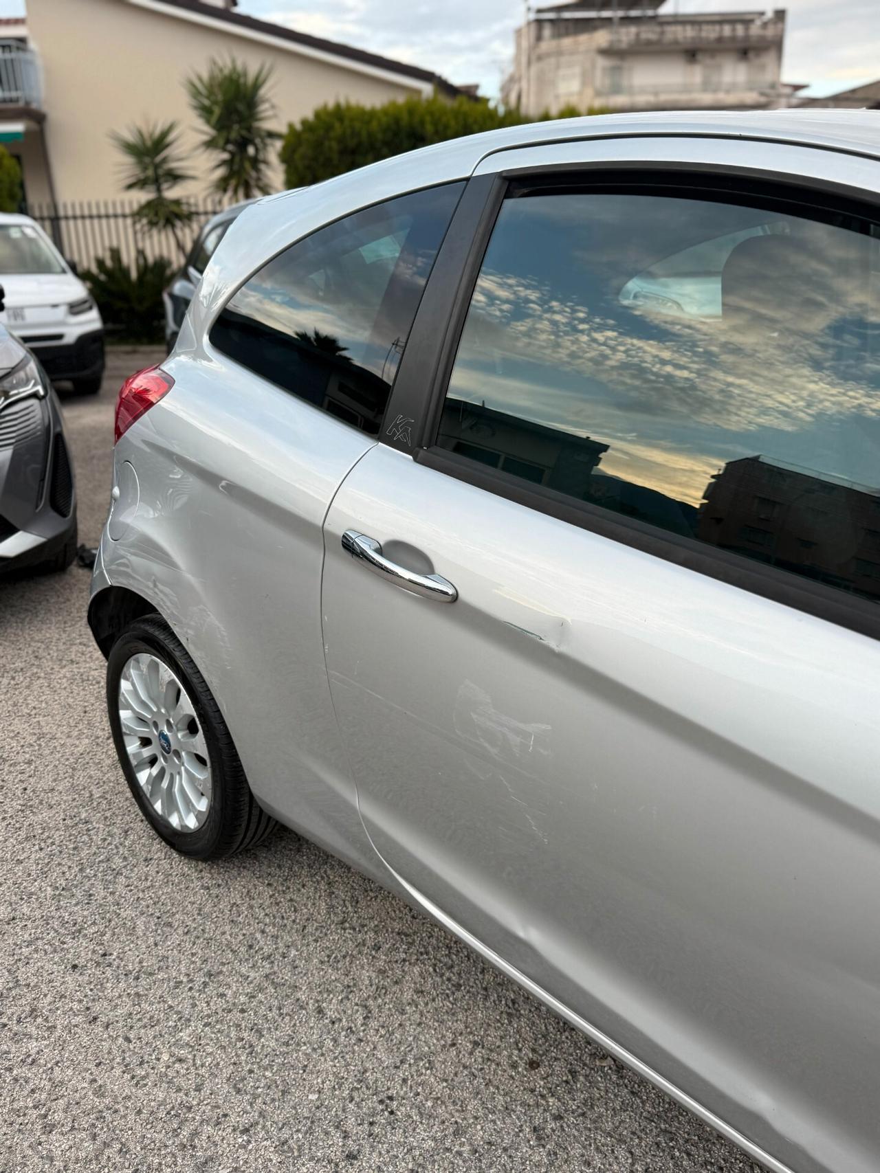 Ford Ka 1.3 TDCi 75CV Titanium