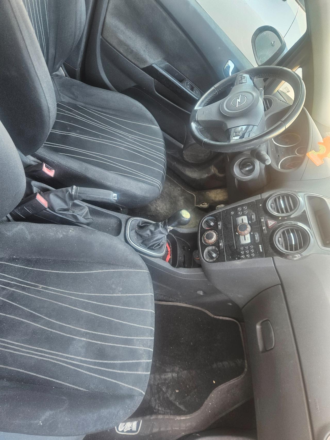 Opel Corsa 1.2 5 porte Cosmo