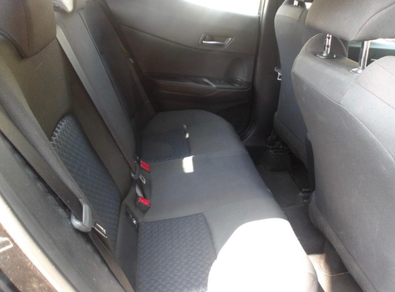 Toyota C-HR 1.8 Hybrid E-CVT Business