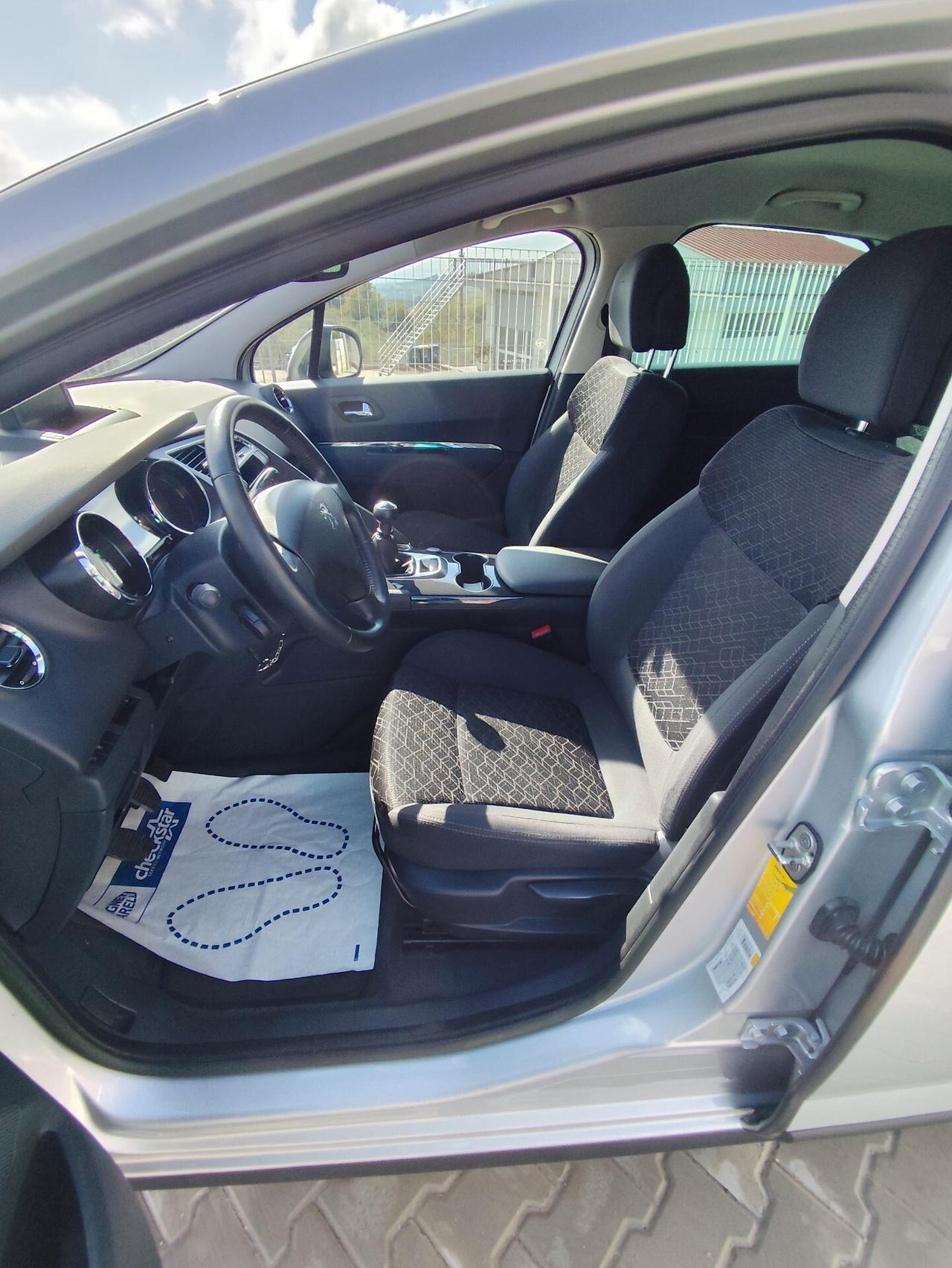 Peugeot 3008 BlueHDi 120 S&S Business