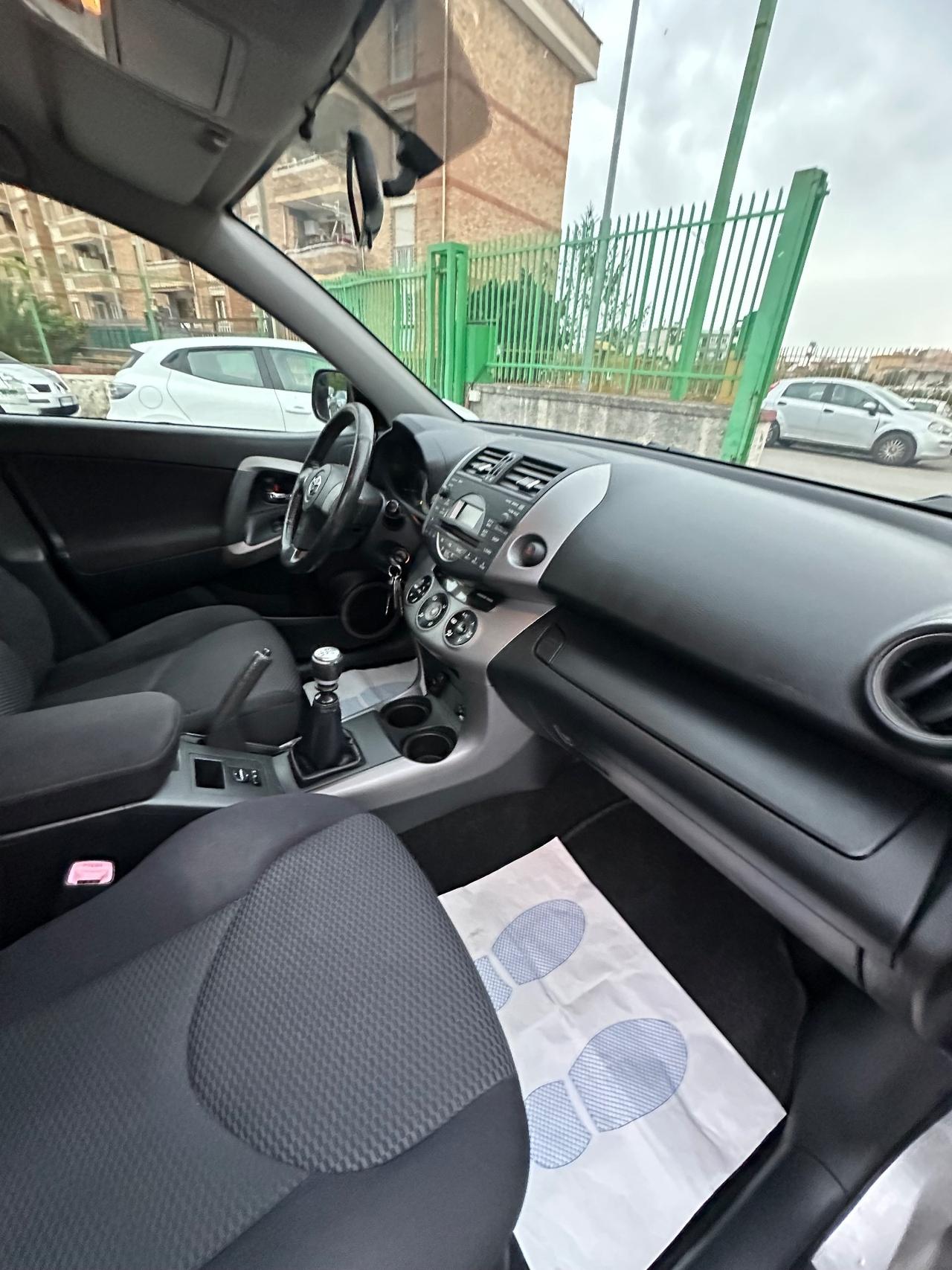 Toyota RAV 4 RAV4 2.2 D-4D 136 CV Luxury