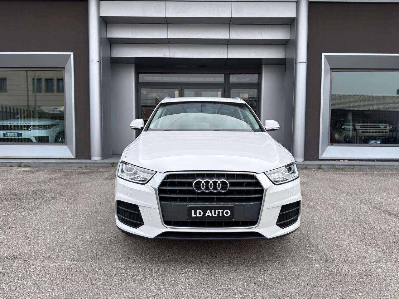 Audi Q3 2.0 TDI 120 CV Sport