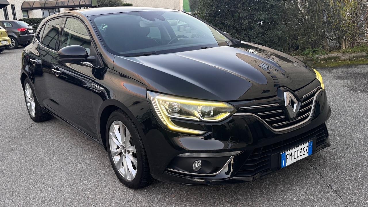 Renault Megane Mégane dCi 8V 110 CV EDC Energy Bose