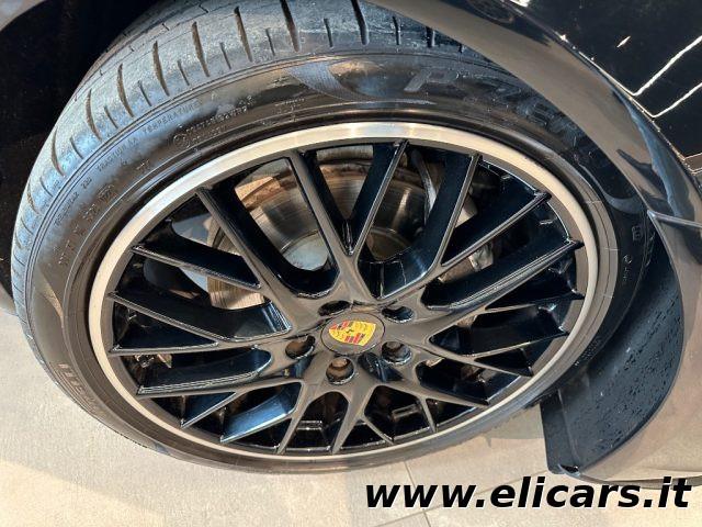 PORSCHE Panamera 3.0