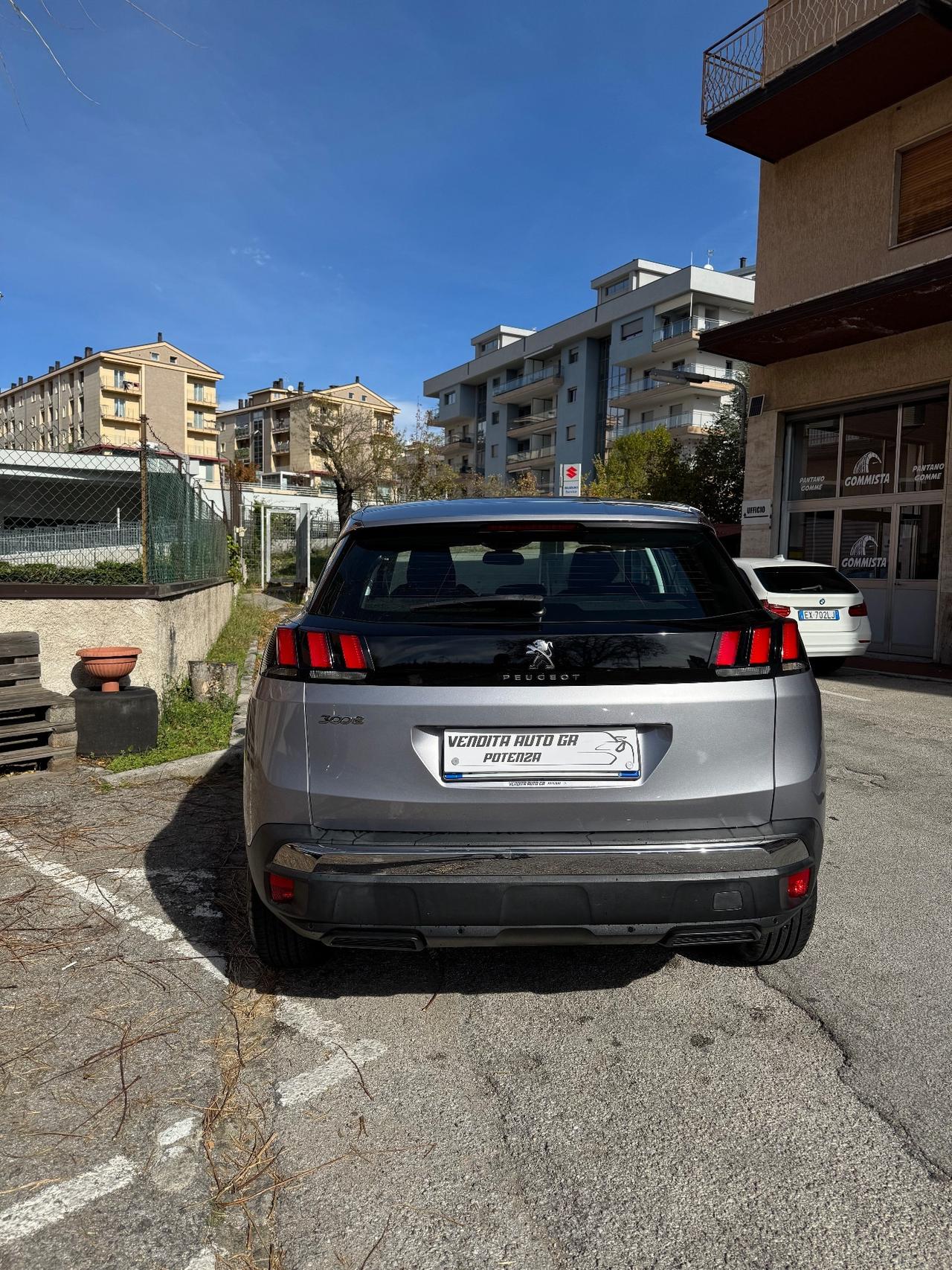Peugeot 3008 BlueHDi 130 S&S Business