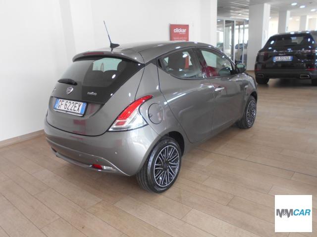 LANCIA - Ypsilon - 1.0 FireFly 5p. S&S Hybrid Gold