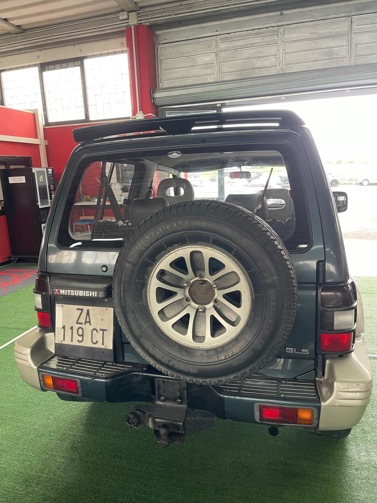 Mitsubishi Pajero 3.0 V6 GLS GPL Gancio PERMUTE RATE
