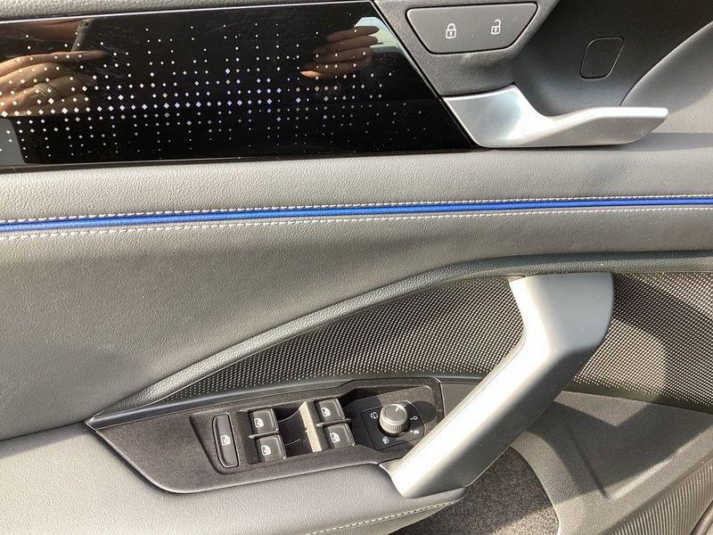 Volkswagen Tiguan 1.5 eTSI 150 CV EVO ACT DSG R-Line Nuovo Modello Led Matrix 19"