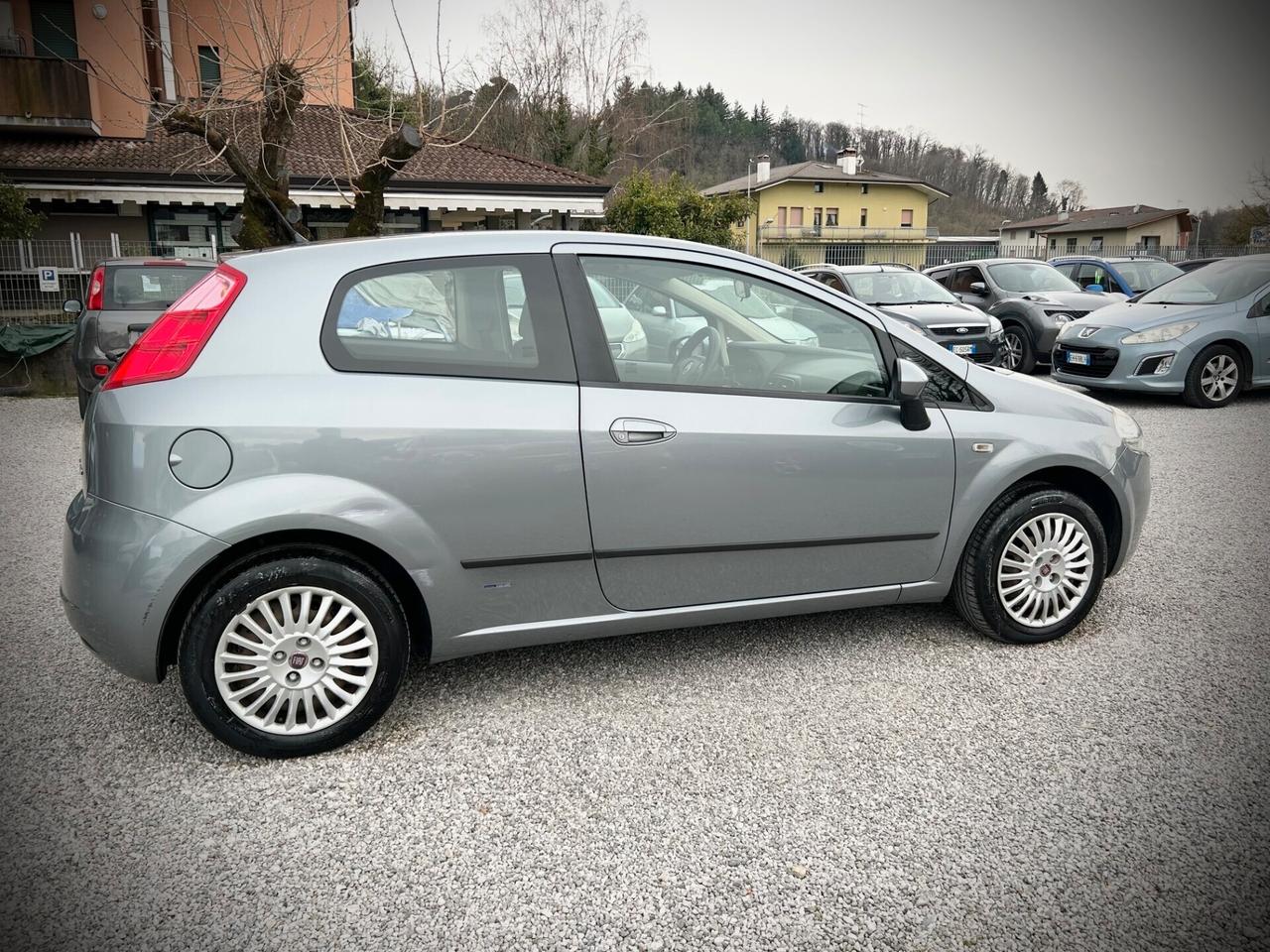 Fiat Grande Punto 1.2 65cv UNIPROPRIETARIO - NEOPATENTATI