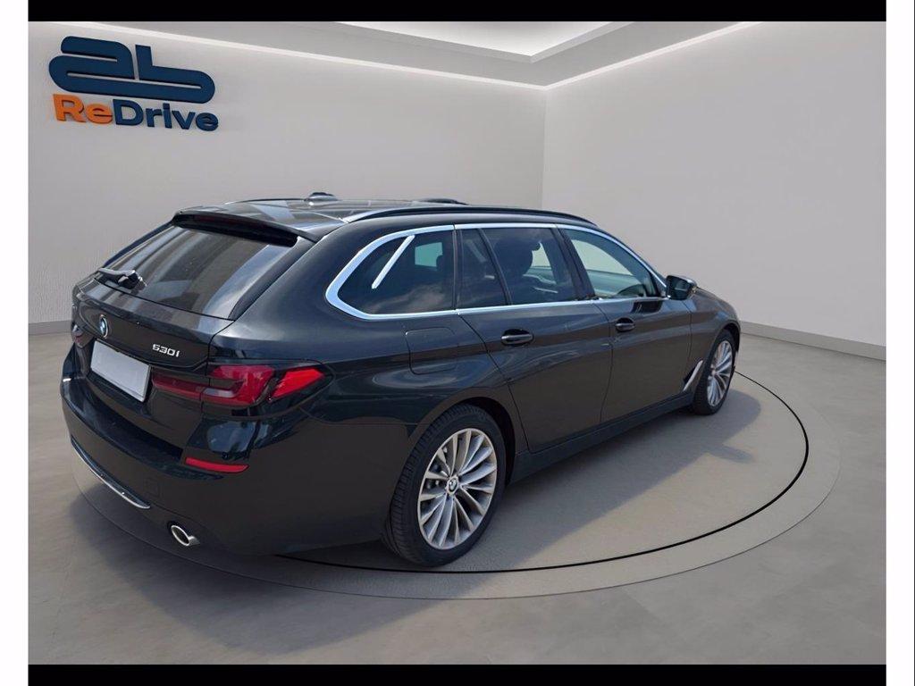 BMW 530i touring xdrive luxury auto del 2019