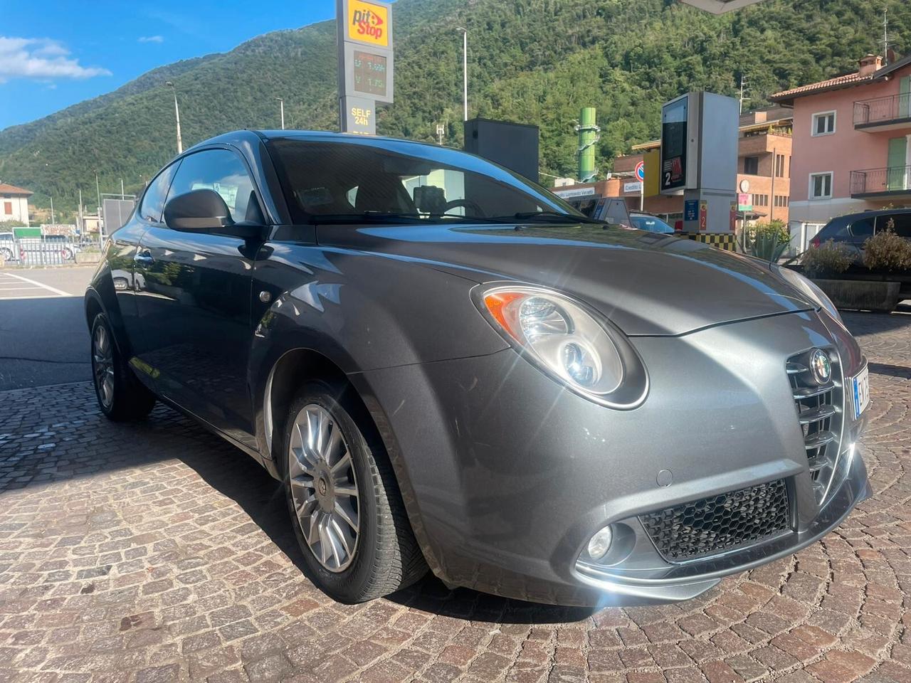 Alfa Romeo MiTo 1.4 105 CV M.air S&S Distinctive Sport Pack