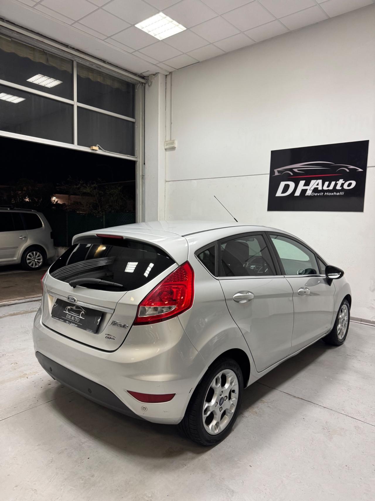Ford Fiesta 1.4 5p. Bz.- GPL Titanium