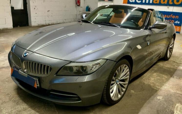 Bmw Z4 sDrive20i FARI BI-XENON SEDILI RISCALDATI