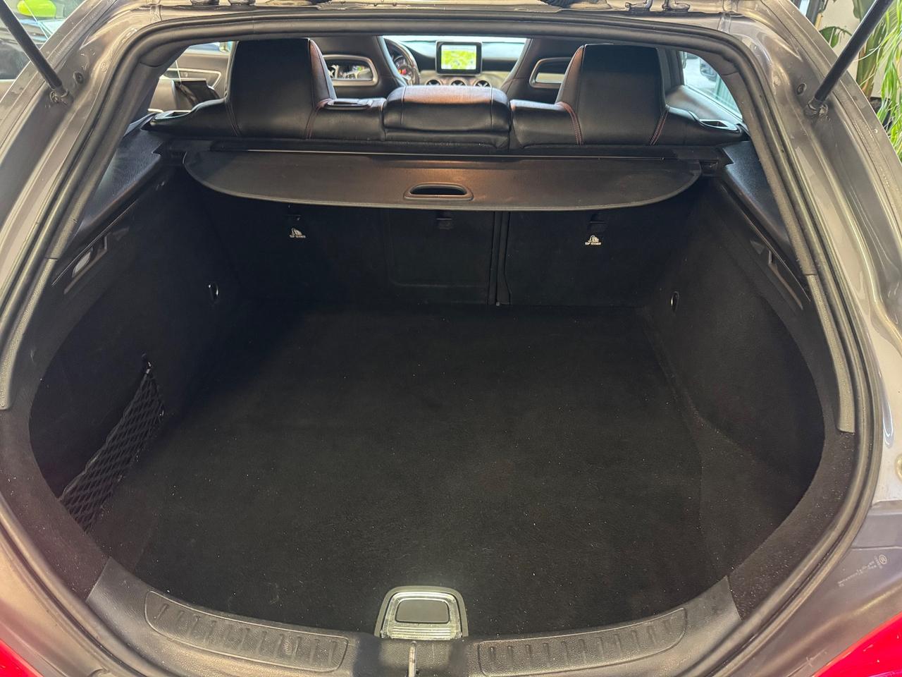 Mercedes-benz CLA 200 CDI S.W. Automatic Premium Tetto apribile