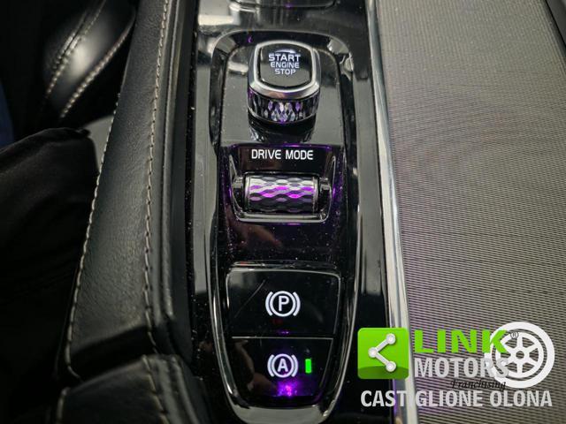 VOLVO XC90 B5 (d) AWD Geartronic 7 posti R-design