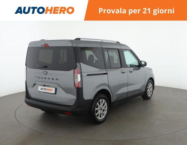 FORD Tourneo Courier 1.0 EcoBoost Titanium