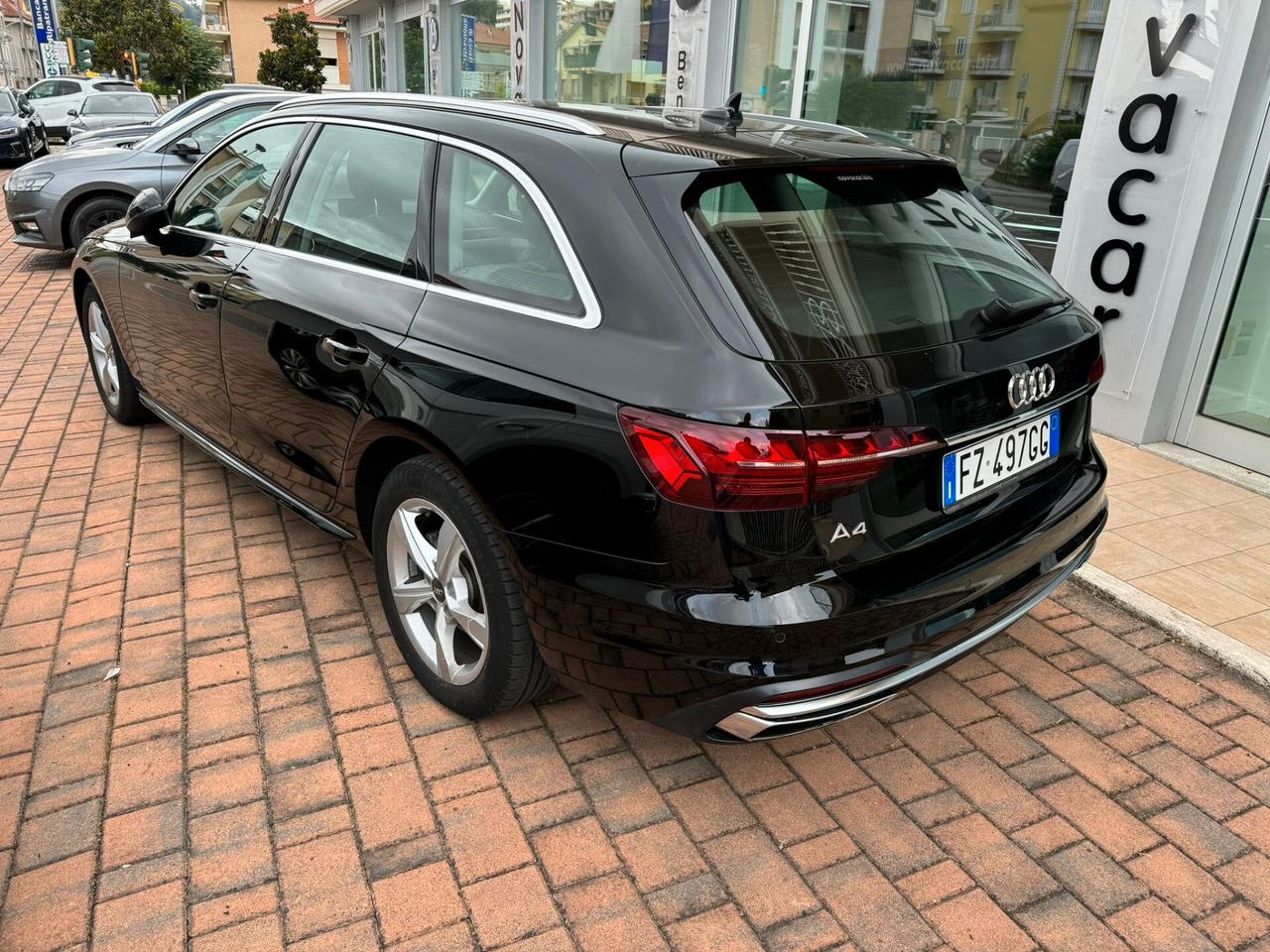 AUDI A4 AVANT 2,0 TDI 163 CV BUSINESS ADVANCED S-TRONIC 5P