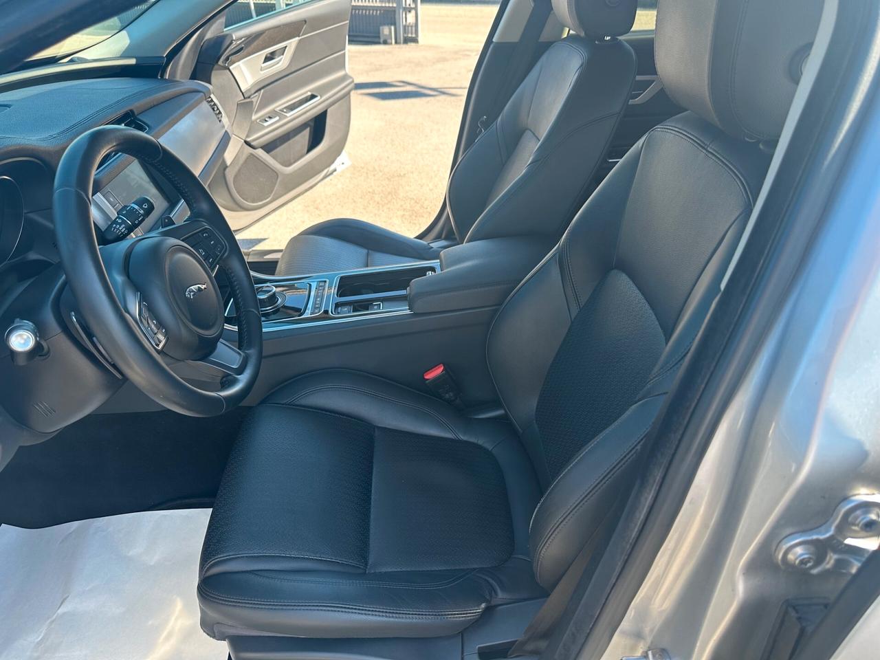 Jaguar XF 2.0 D 180 CV Prestige /NAVI/PELLE/CAMERA/FULL