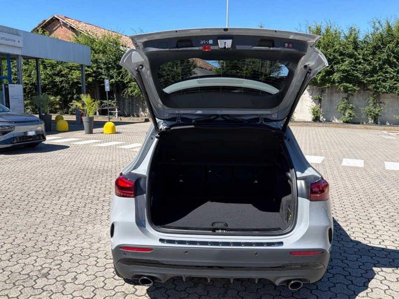 Mercedes-Benz GLA 35 AMG Premium Plus