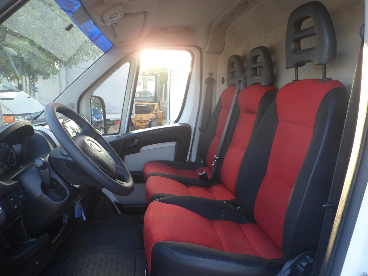 Fiat Ducato furgone tetto basso