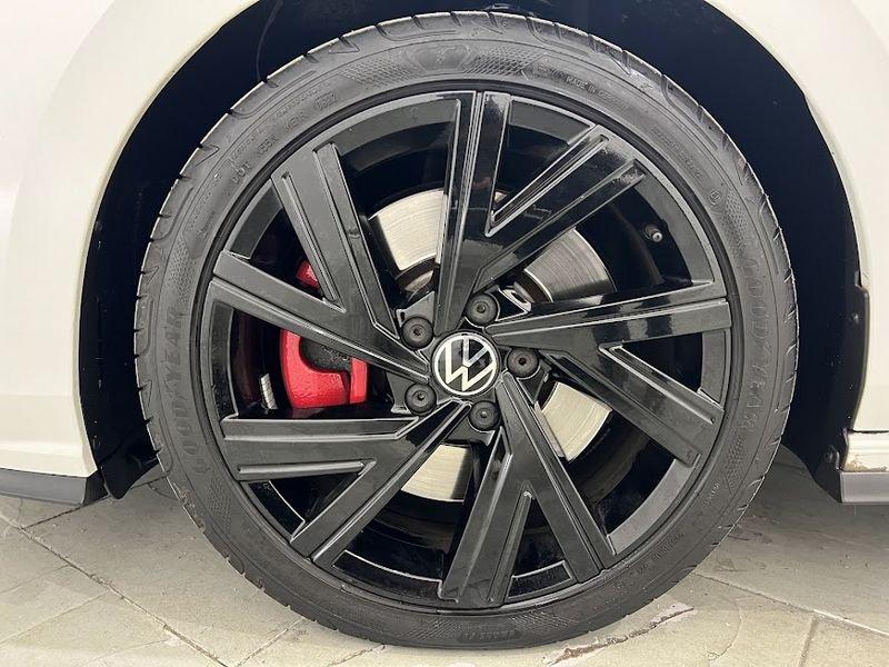 Volkswagen Golf 2.0 TSI GTI DSG