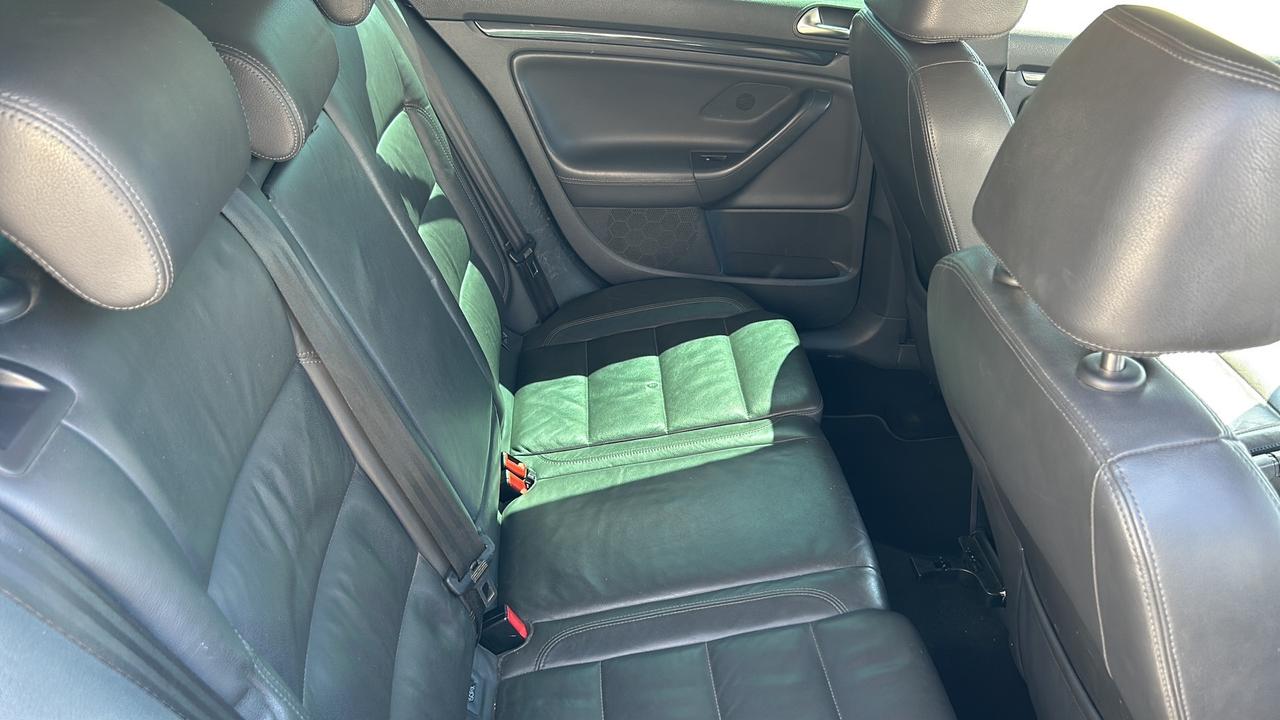 Volkswagen Golf 2.0 TDI DPF 5p. GTI