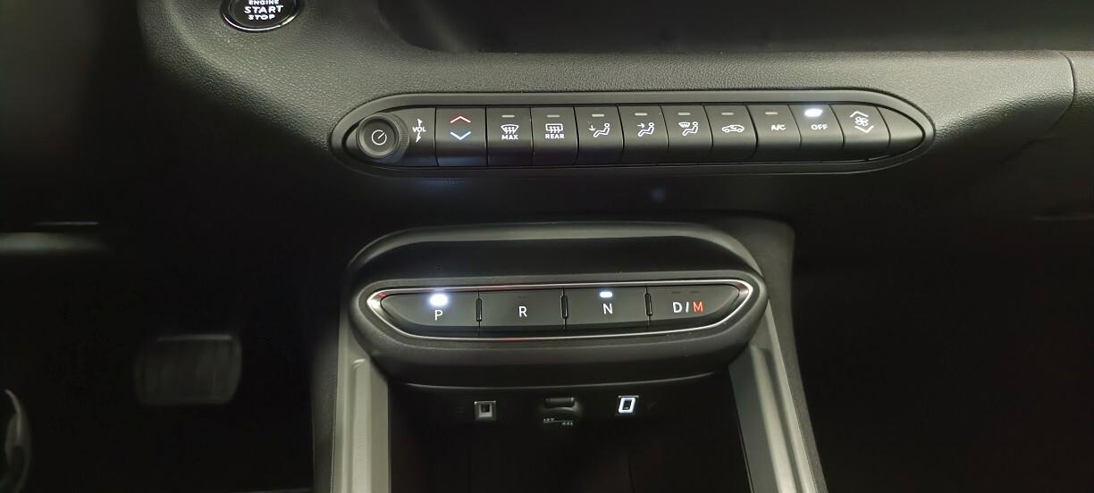 Jeep Avenger 1.2 Turbo 100 CV MHEV Longitude