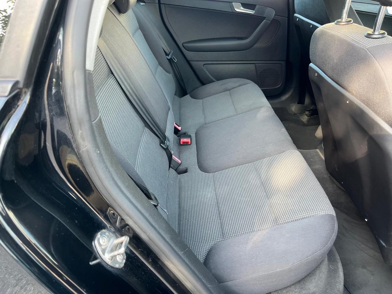 Audi A3- sportback 1.9 tdi- full-11/2007