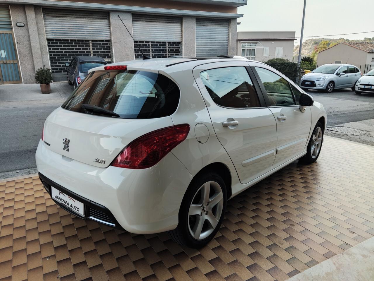 Peugeot 308 1.6 HDi Feline FULL