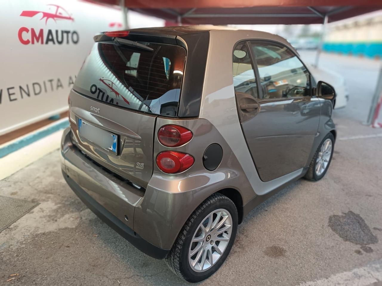 SMART FORTWO 800 33 kW DIESEL