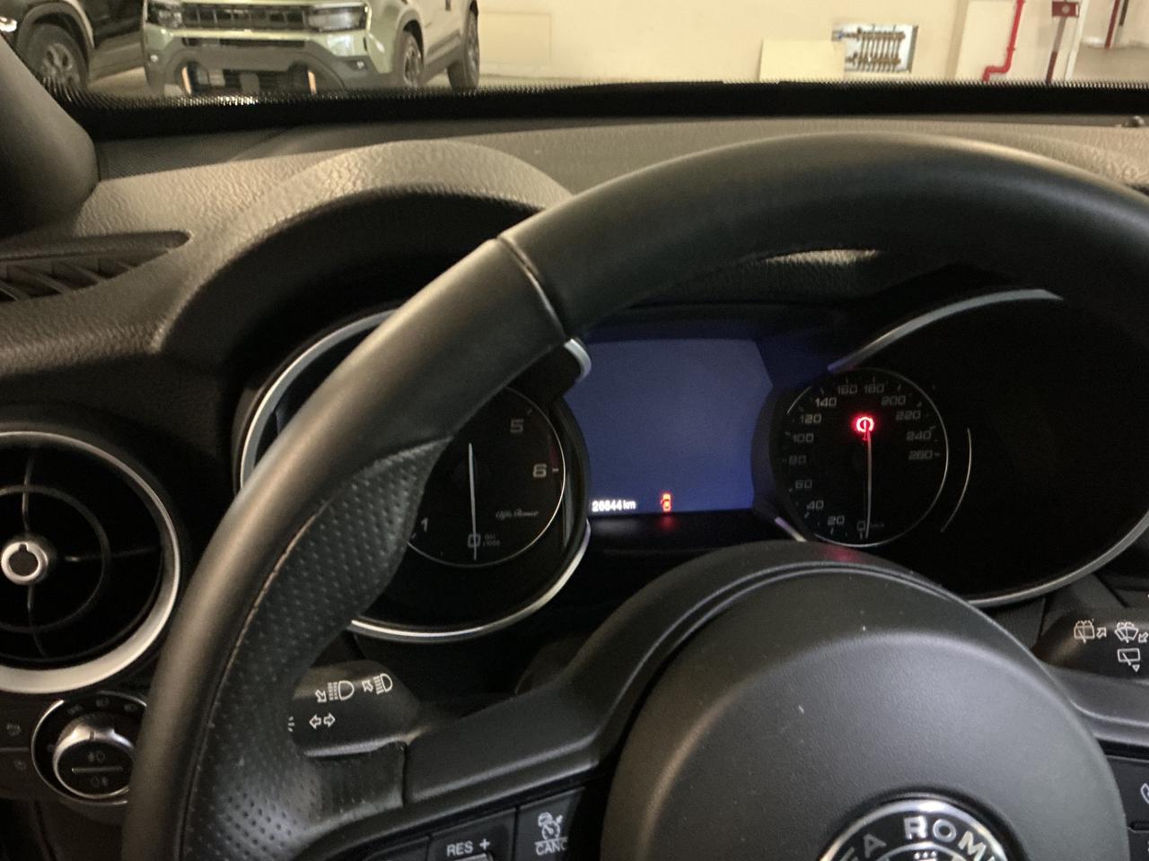 Alfa Romeo Stelvio 2.2 Turbodiesel 160 CV AT8 RWD Business