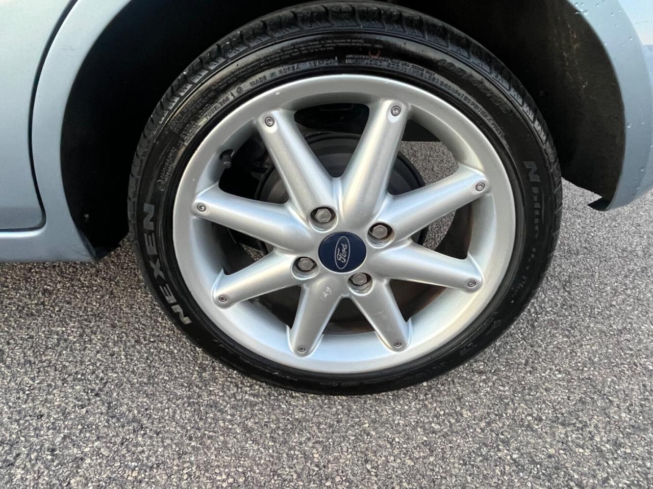 Ford Fiesta 1200 5p. Ghia Unipro 2007