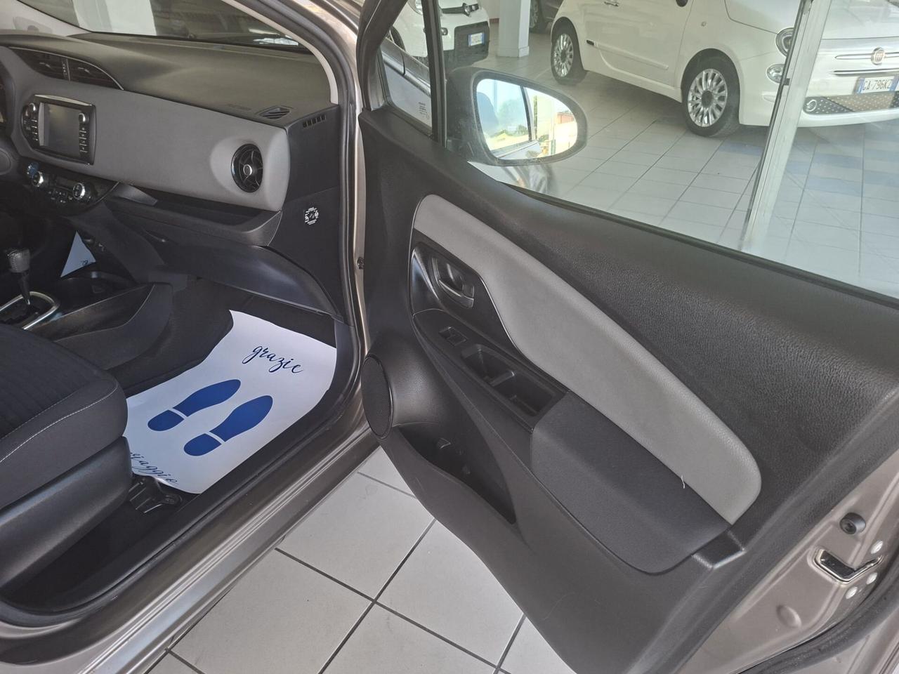 Toyota Yaris 1.5 Hybrid 5 porte Active