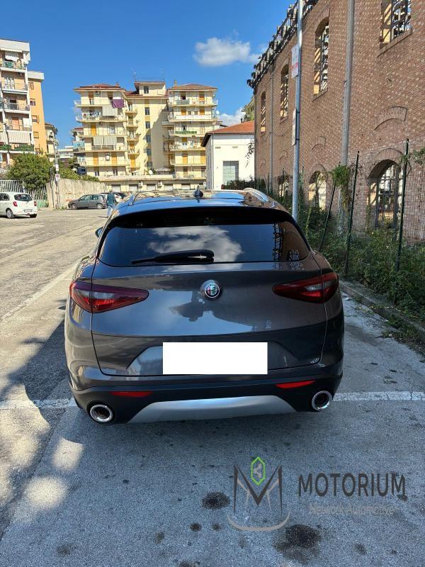 Alfa Romeo Stelvio 2.2 Turbodiesel 190 CV AT8 RW SUPER