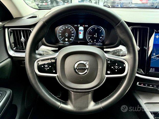 Volvo V60 Cross Country B4 (d) AWD automatico Plus