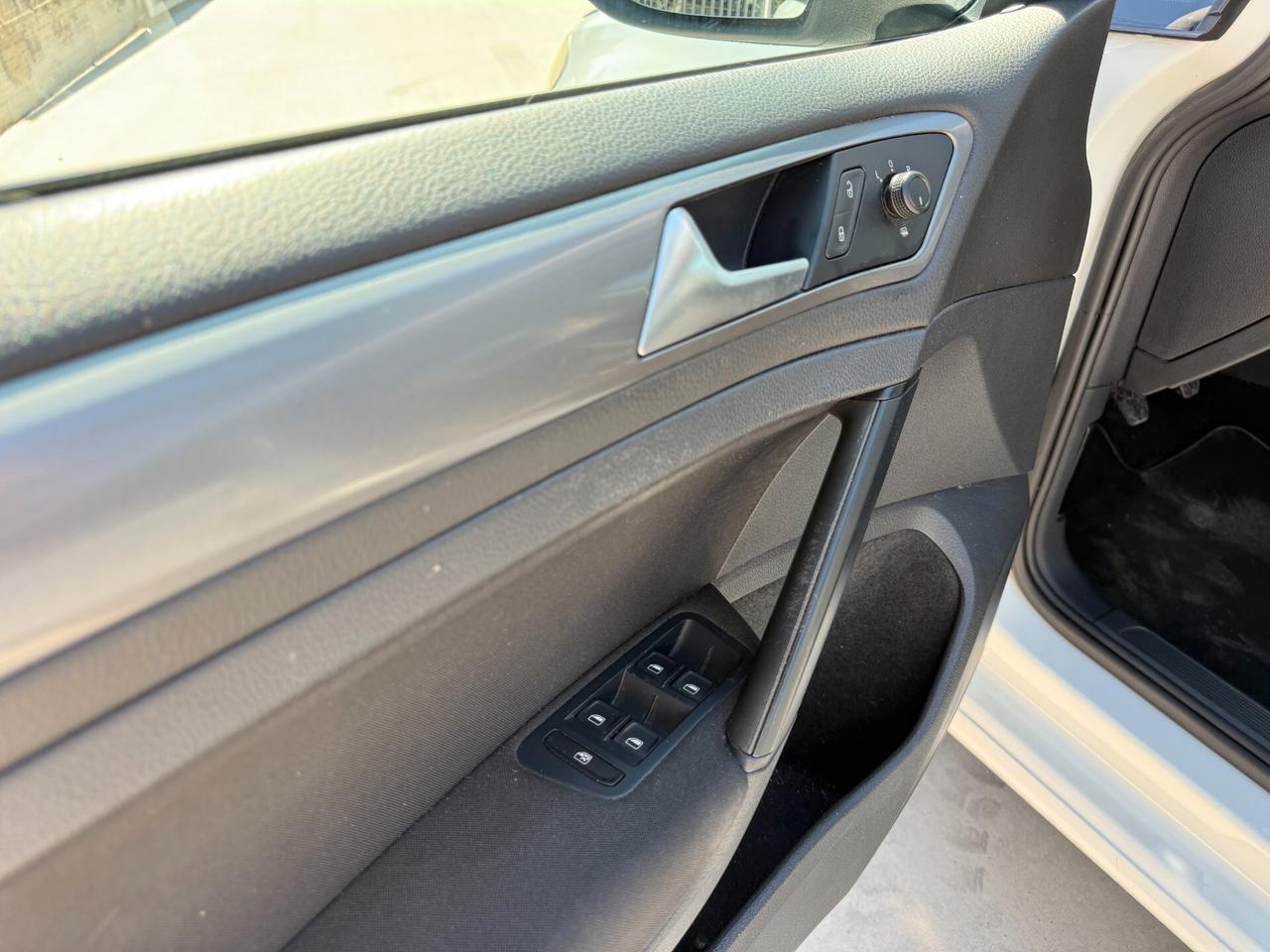 VOLKSWAGEN GOLF ANNO 2014 1.4 BENZINA/METANO 110 CV