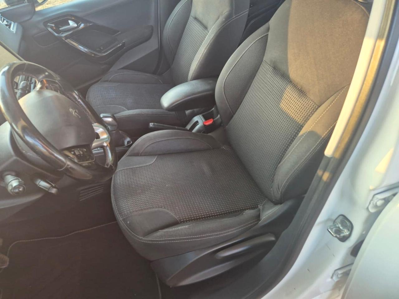 Peugeot 208 PureTech 68 3 porte Access