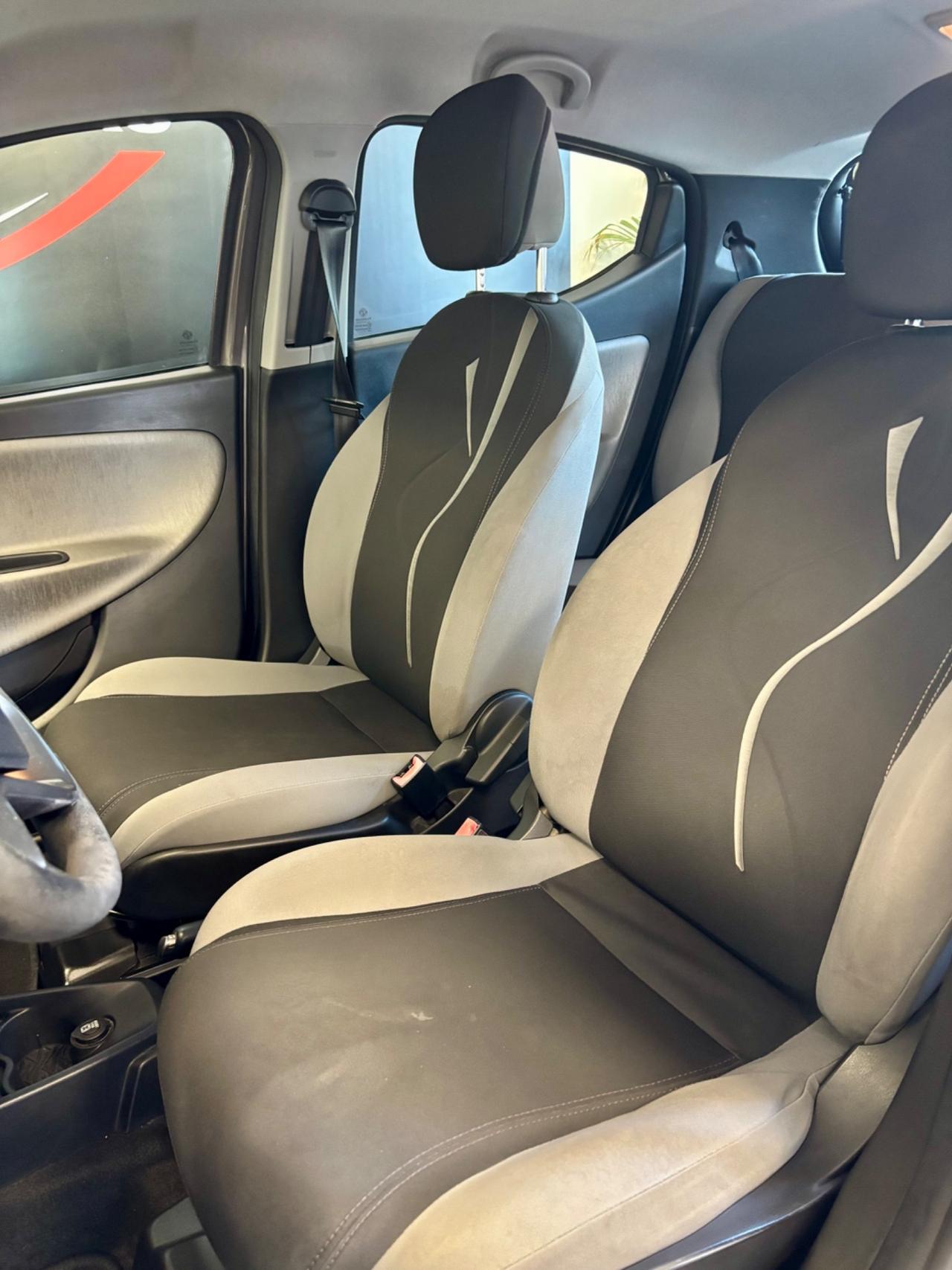 Lancia Ypsilon 1.3 MJT 16V 95 CV 5 porte S&S Platinum