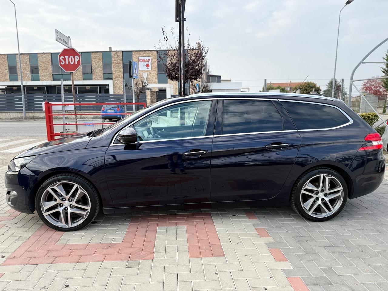 Peugeot 308 1.6 e-HDi 115 CV Stop&Start SW Allure
