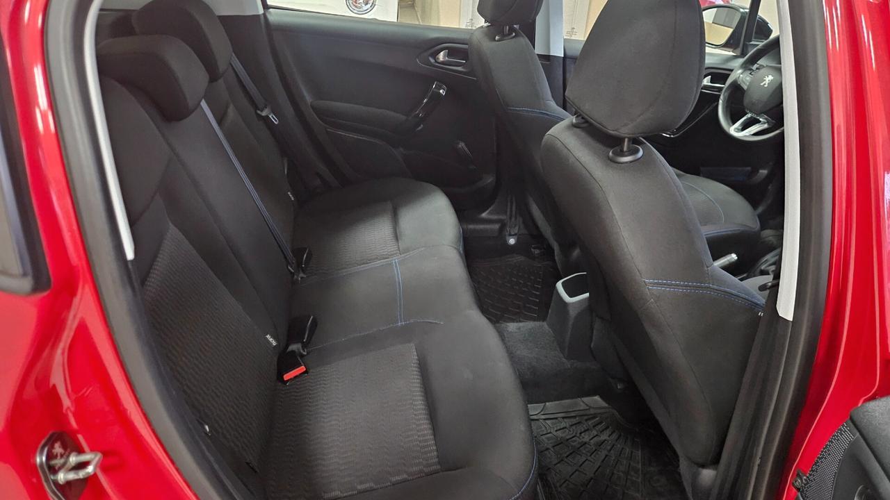 Peugeot 208 PureTech 82 5 porte Allure